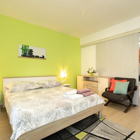 Adria-Holiday House With A Private Pool In Krk Kornić 外观 照片