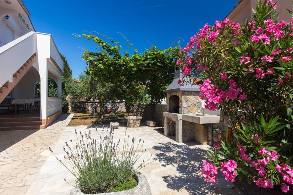 Adria-Holiday House With A Private Pool In Krk Kornić 外观 照片
