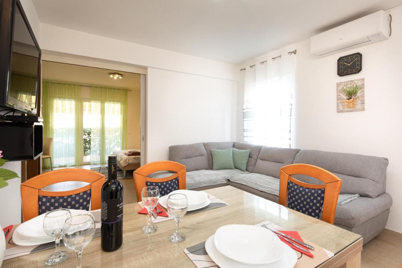 Adria-Holiday House With A Private Pool In Krk Kornić 外观 照片