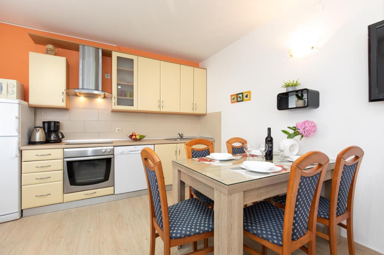 Adria-Holiday House With A Private Pool In Krk Kornić 外观 照片